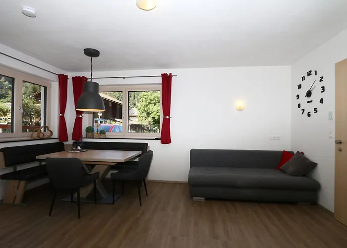 Quiet Holiday Flat Near The Mayrhofen Ski Area