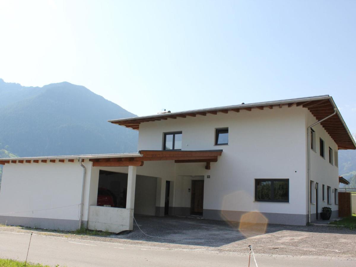 Quiet Flat Near The Mayrhofen Area *
