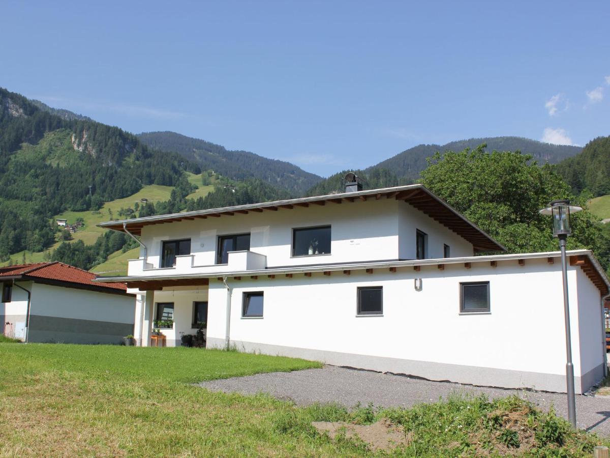 Quiet Flat Near The Mayrhofen Area Apartment