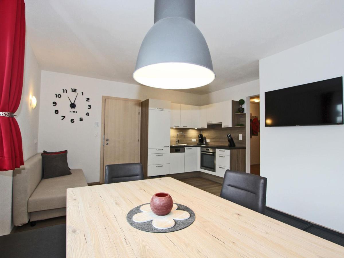 Quiet Flat Near The Mayrhofen Area Apartment